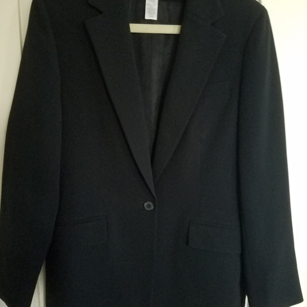 LADIES BASIC BLACK BLAZER